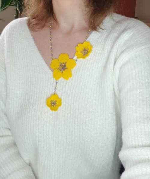 Collana a fiori - immagine 2
