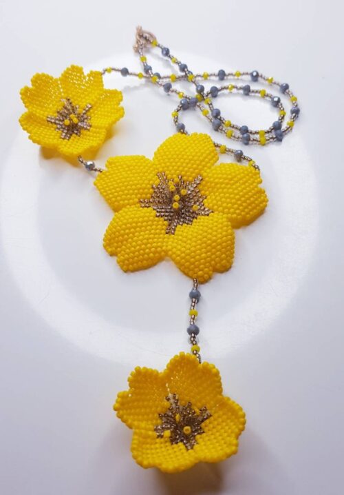 collana a fiori